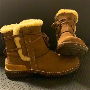 UGG “La Jolla” shearlin lined winter boots